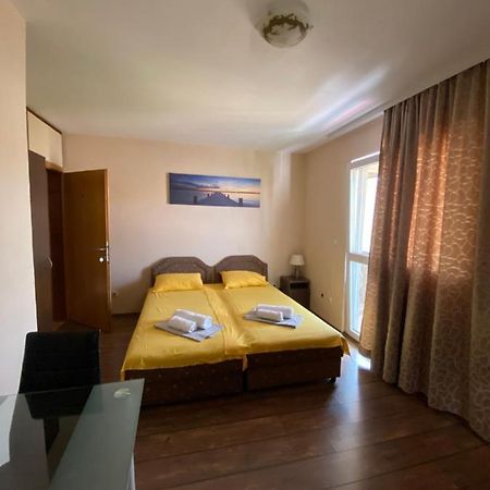 Apartments And Rooms Grande Casa بار المظهر الخارجي الصورة