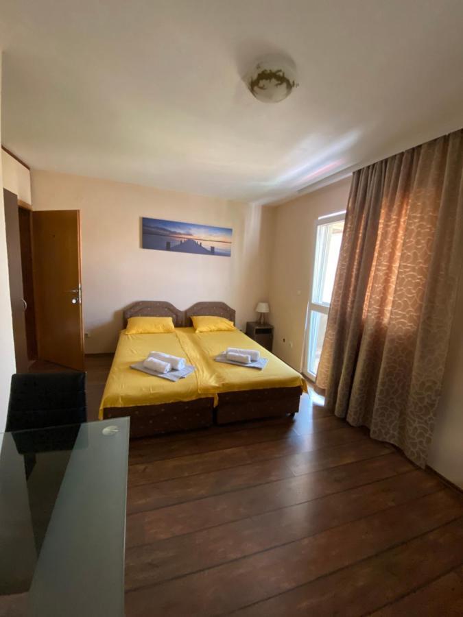 Apartments And Rooms Grande Casa بار المظهر الخارجي الصورة