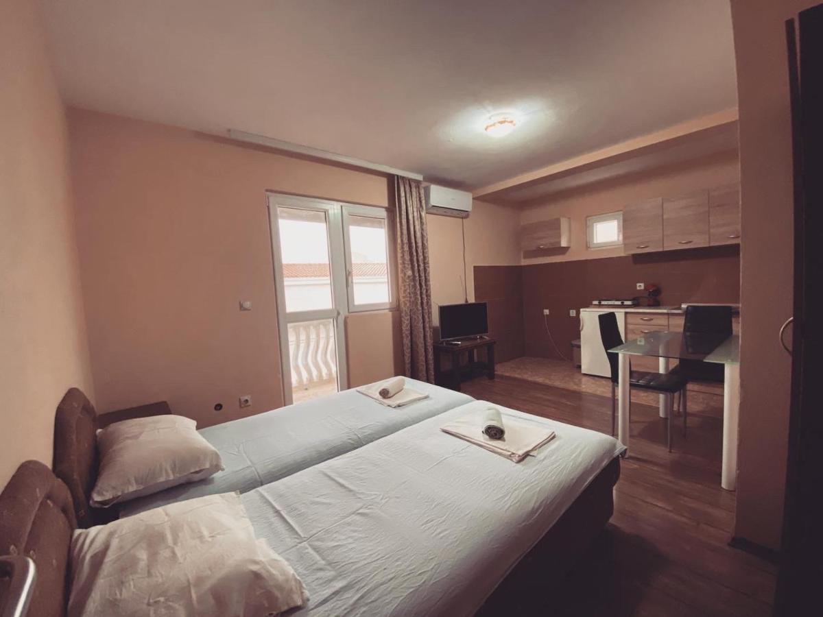 Apartments And Rooms Grande Casa بار المظهر الخارجي الصورة